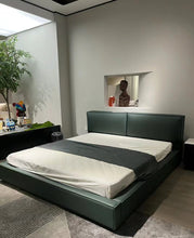 Load image into Gallery viewer, Bonaldo Fluff Bed